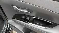 Hyundai TUCSON 1.6 TGDi 48V MHD 180 Ultimate 5dr 4WD DCT Petrol Estate